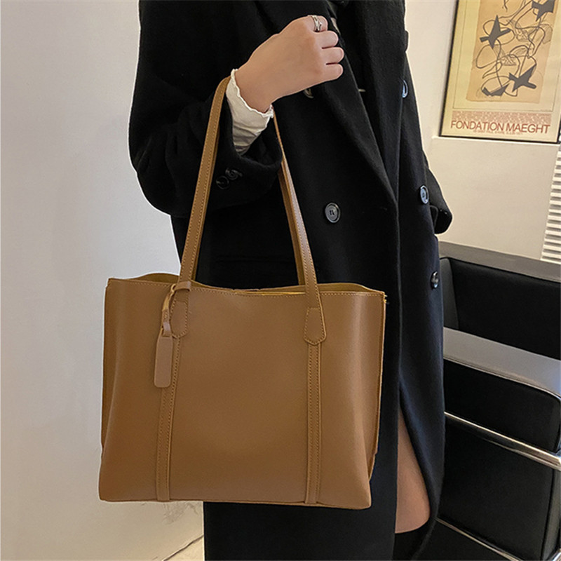 Classic Black Faux Leather Tot - Leatherworking Classic 评论和价格