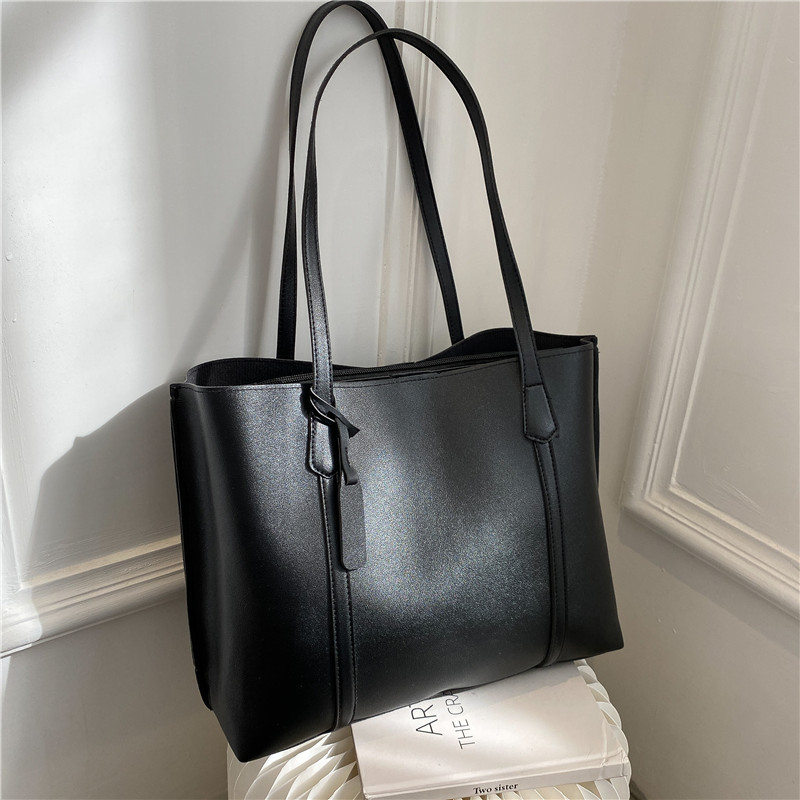 Classic Black Faux Leather Tot - Leatherworking Classic 评论和价格